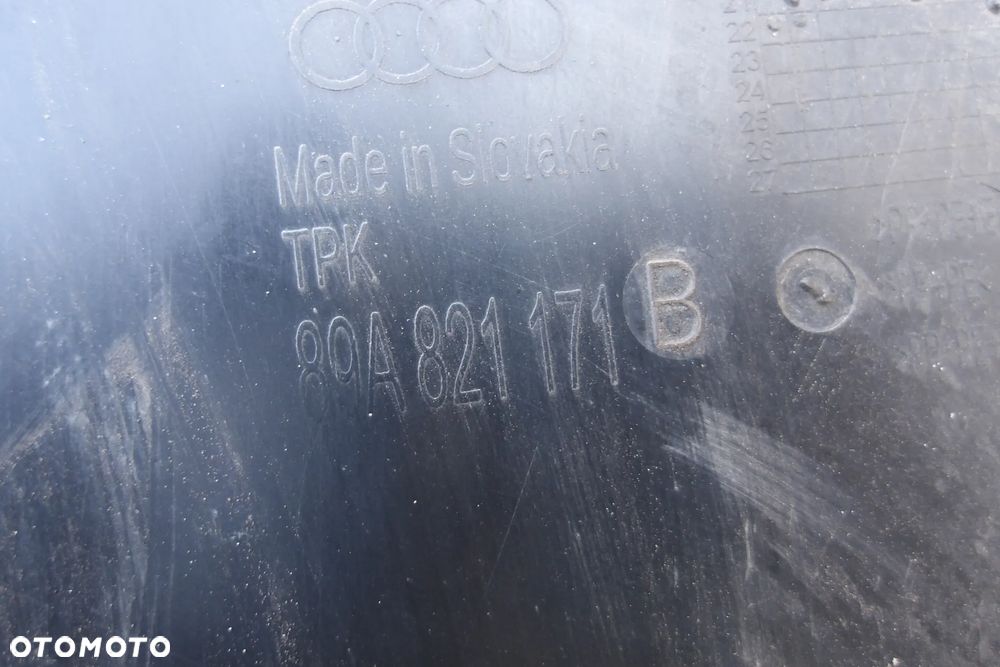 NADKOLE LEWY PRZOD AUDI Q4 E TRON 89A821171B 89A805897 - 9