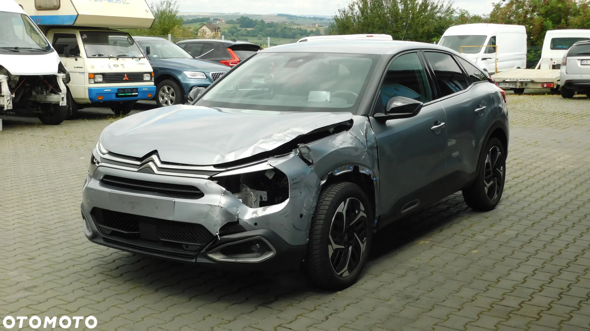 Citroën C4 1.2 PureTech Shine S&S - 8