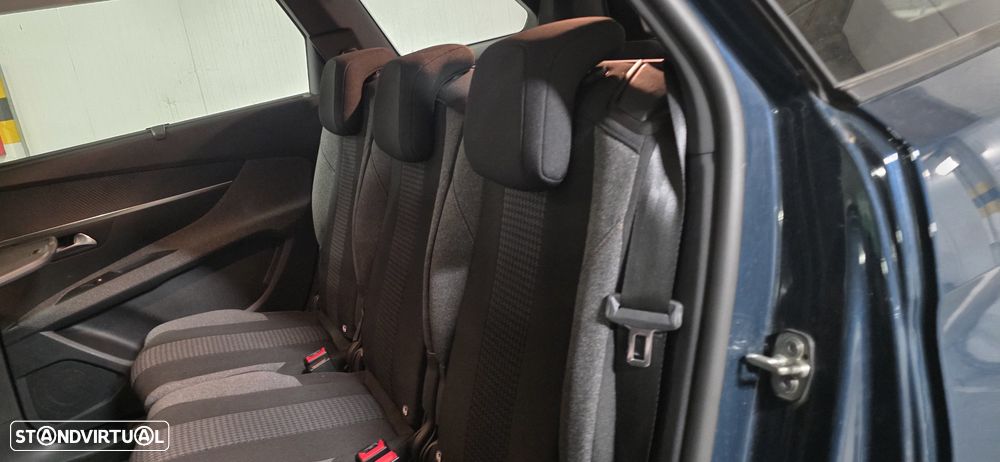 Peugeot 5008 1.2 PureTech GT EAT8 - 6