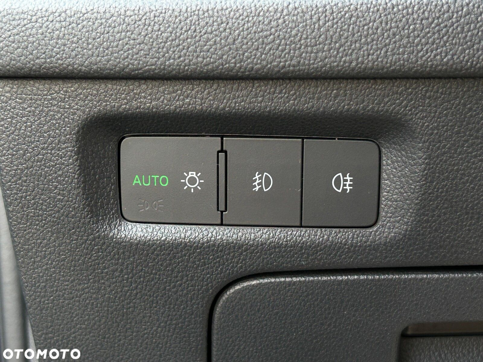 Skoda Octavia 1.5 TSI ACT Ambition - 22