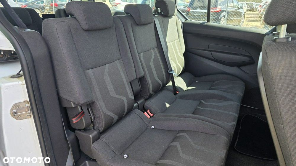 Ford Transit Connect - 12