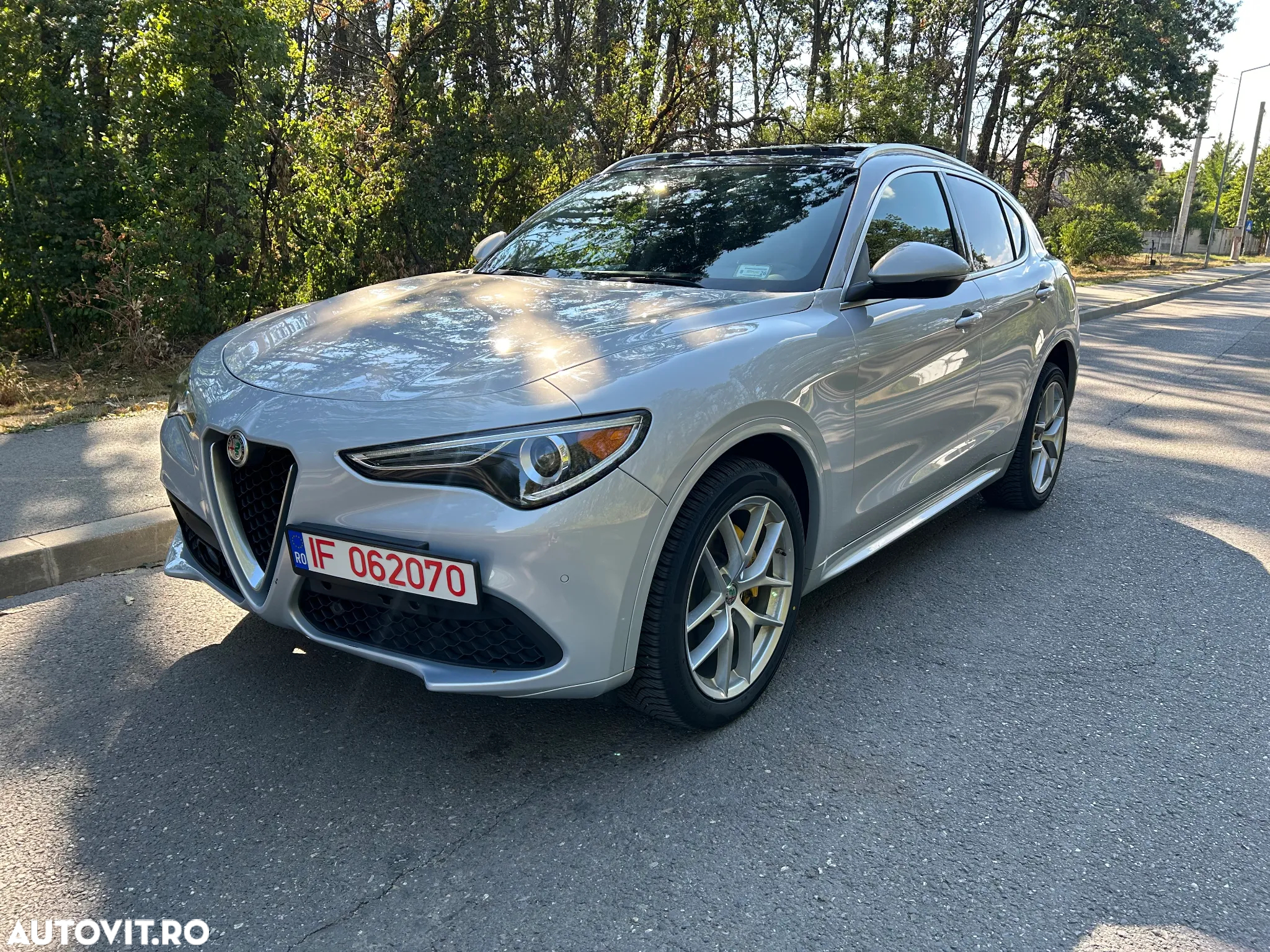 Alfa Romeo Stelvio 2.0 Turbo 16V AT8-Q4 Veloce Ti - 2