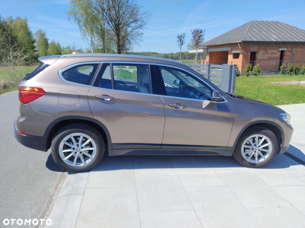 BMW X1 sDrive18i - 6