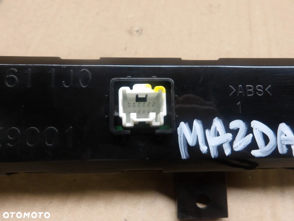 MAZDA 5 LIFT 5D 05-10 2.0D WYŚWIETLACZ C291611J0 - 3