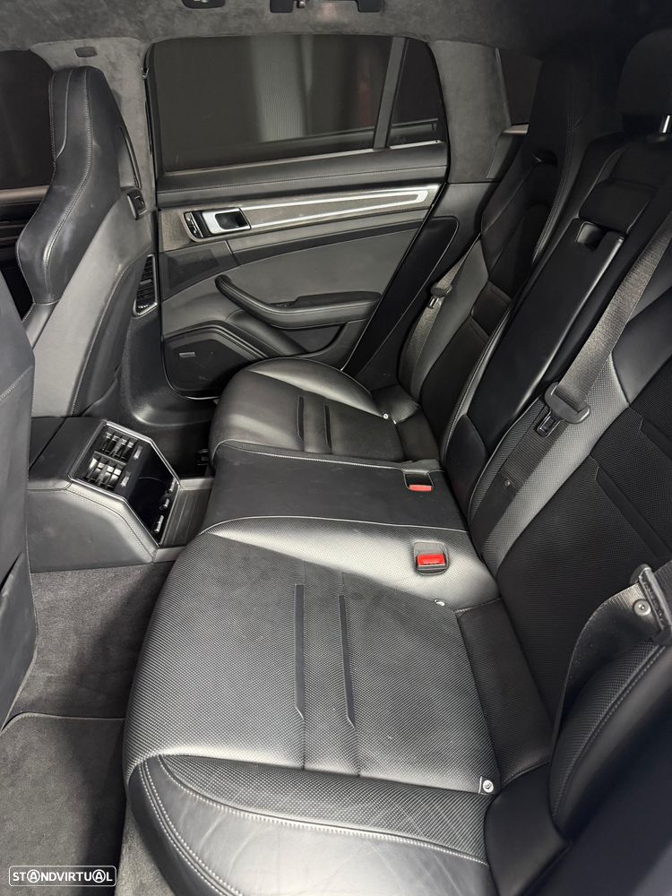 Porsche Panamera Sport Turismo Turbo S E-Hybrid - 20