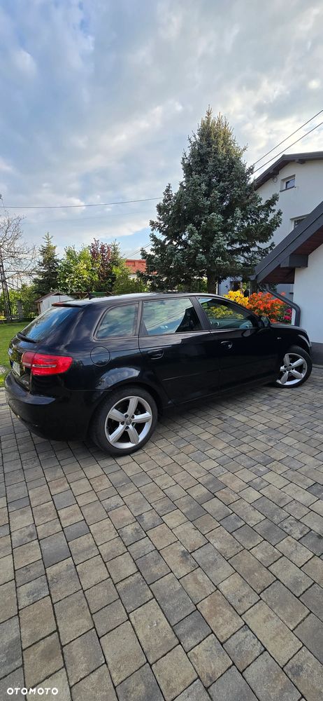 Audi A3 Sportback 1.9 TDI S line Sportpaket plus - 2