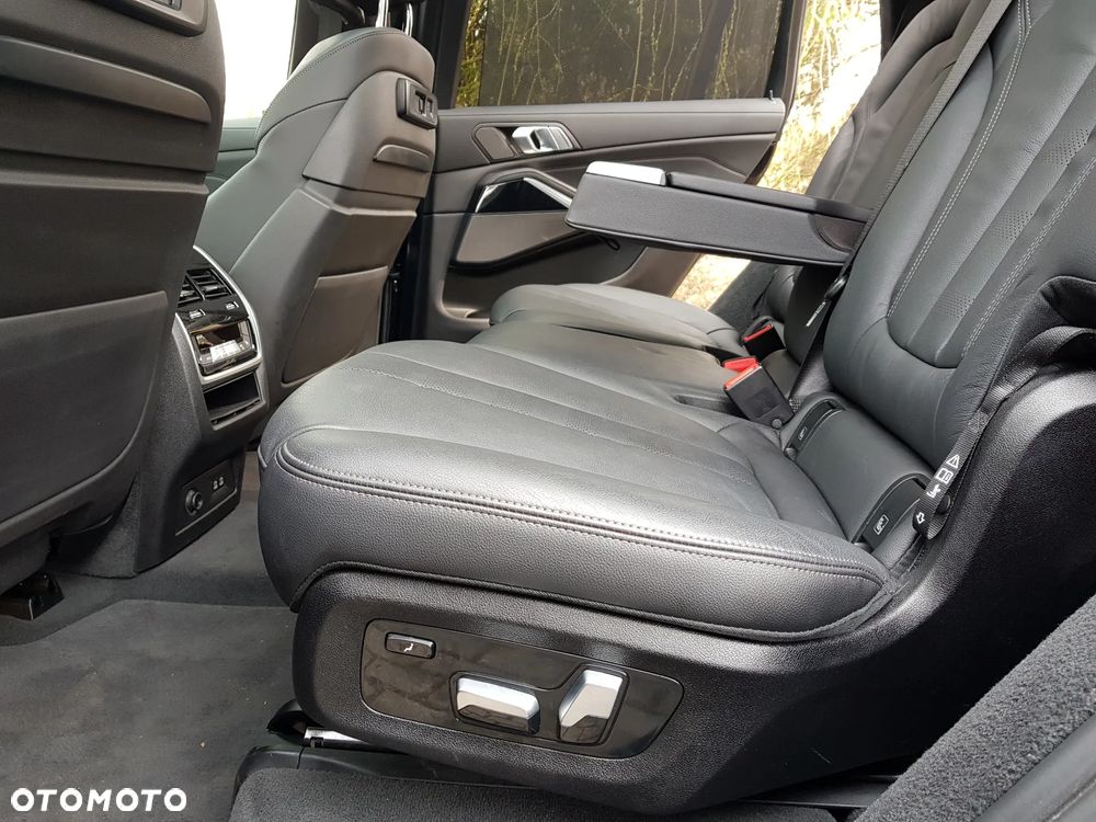 BMW X7 - 17