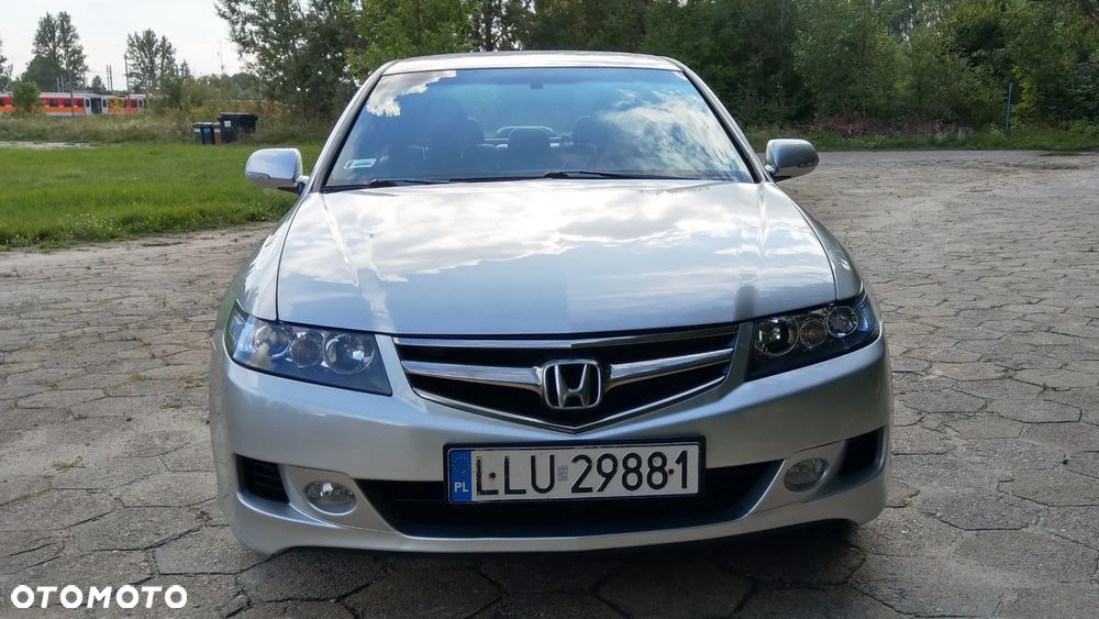 Honda Accord 2.0 Executive - 1