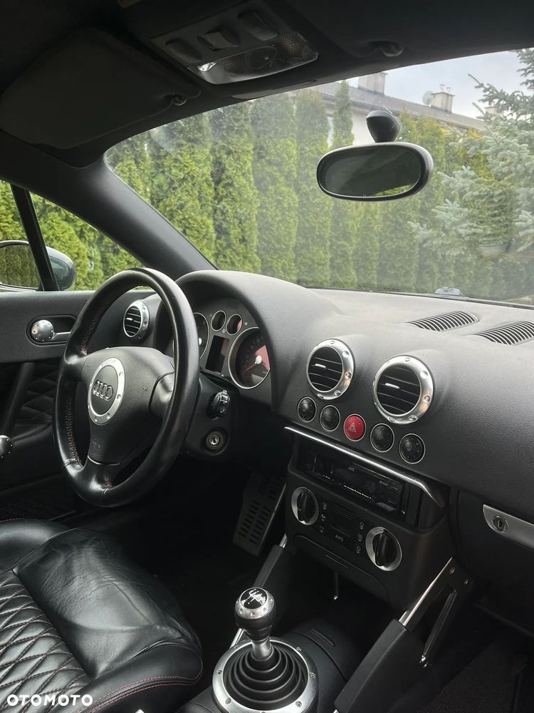 Audi TT Coupé - 12