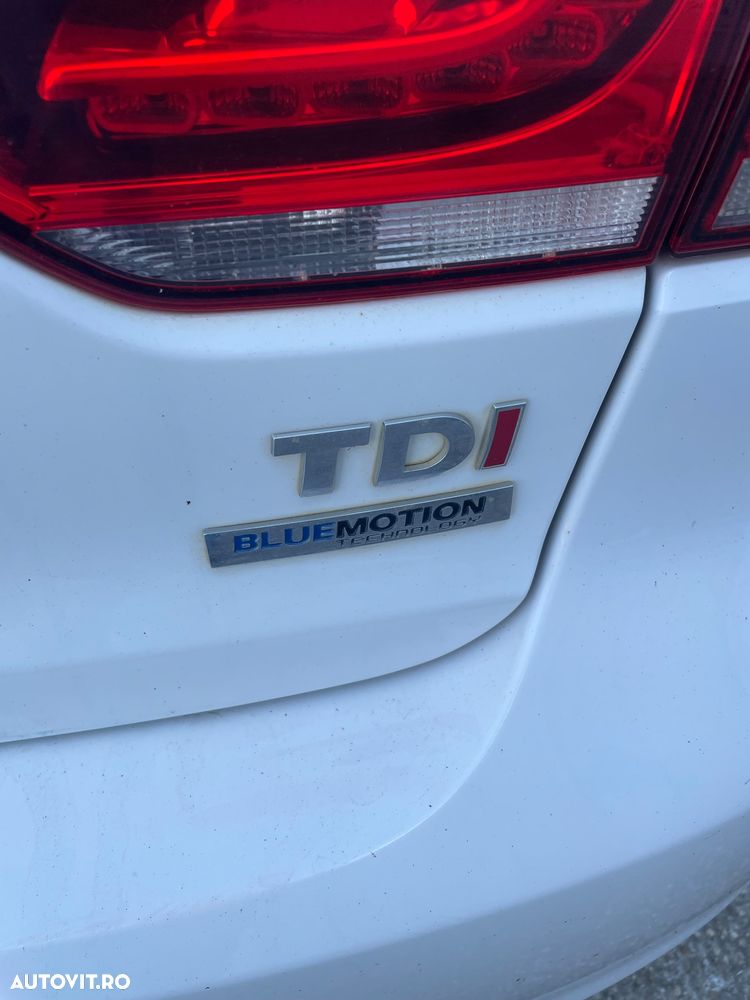 Volkswagen Golf 1.6 TDI BlueMotion Technology DPF Highline DSG - 4