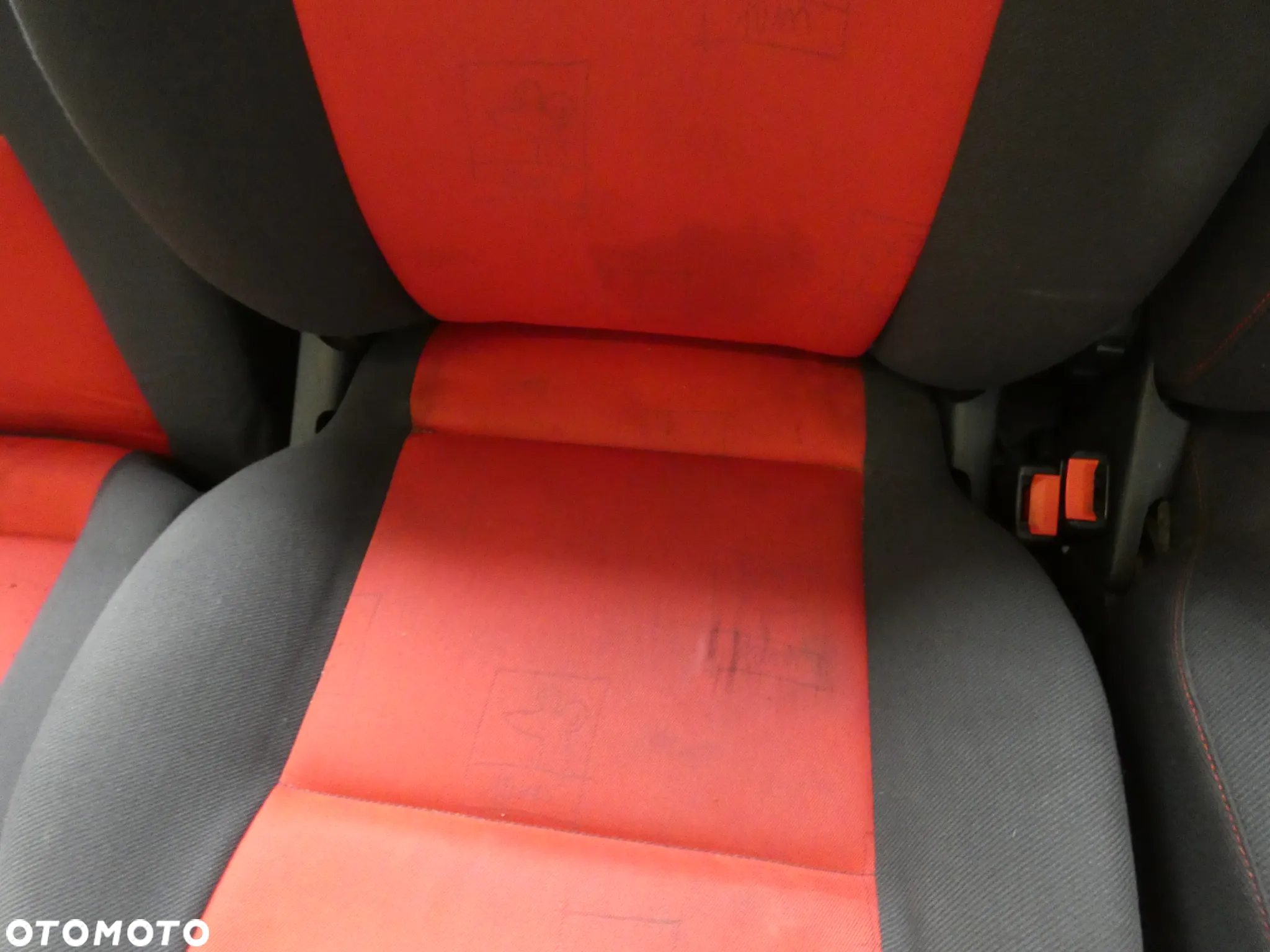 VW LUPO FOTELE PRZÓD KANAPA TYŁ KOMPLET MATERIAŁOWE CZERWONE TOM GORLICE - 7
