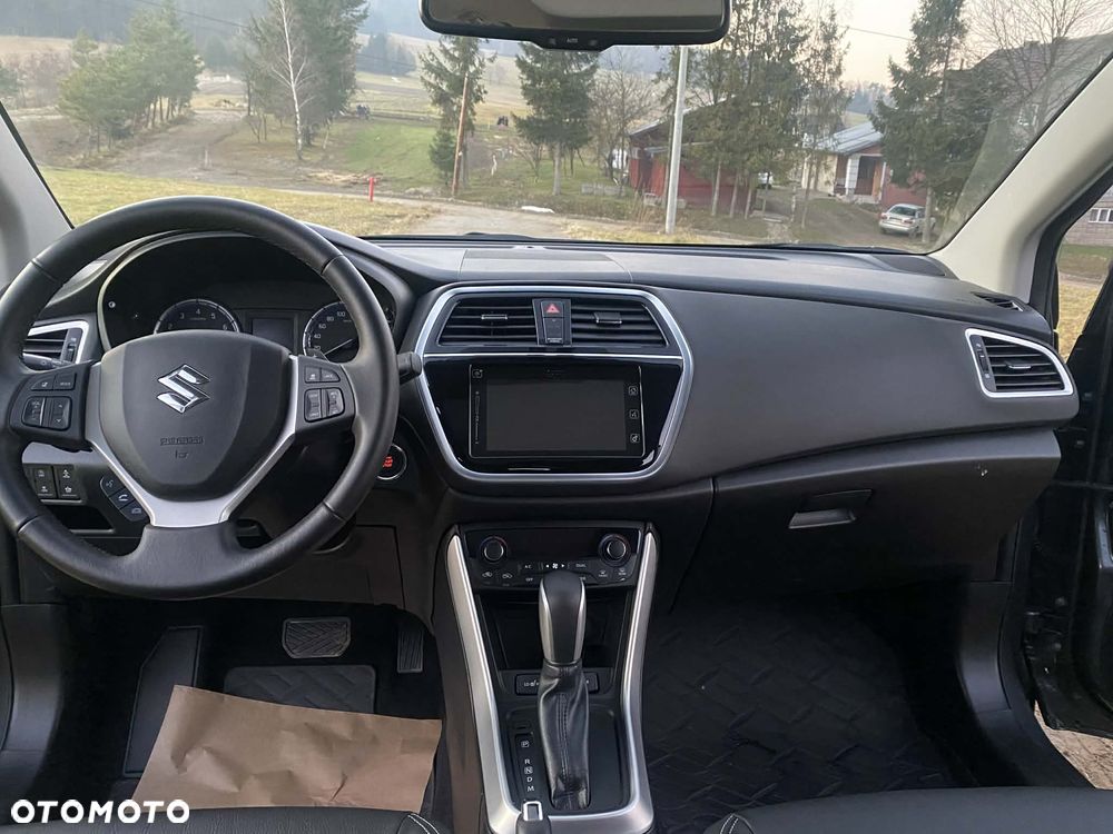 Suzuki SX4 S-Cross 1.4 T Elegance Sun 4WD - 22