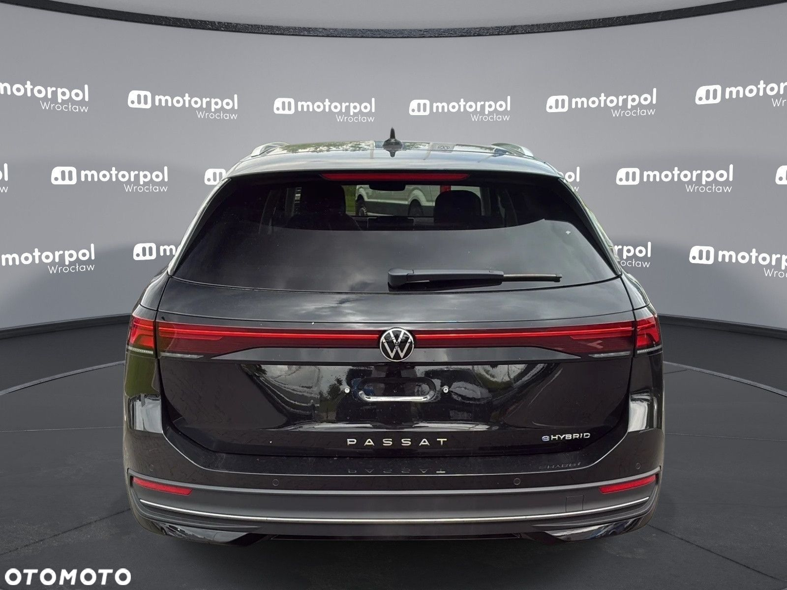 Volkswagen Passat - 9