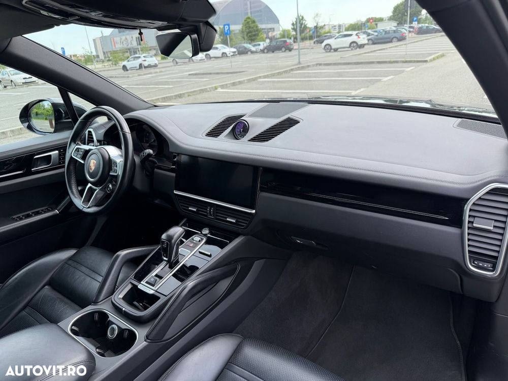 Porsche Cayenne S - 13