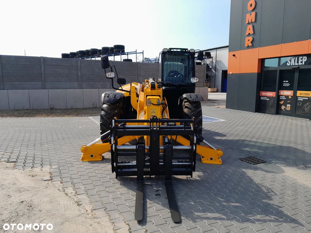 JCB 540-140 2022r - 4