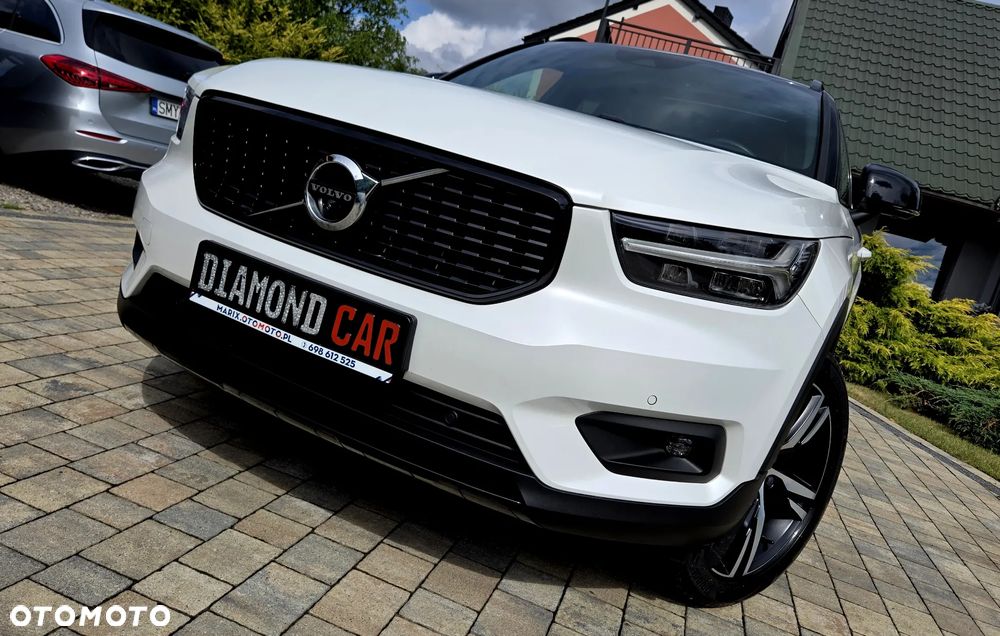 Volvo XC 40 T3 R-Design - 1