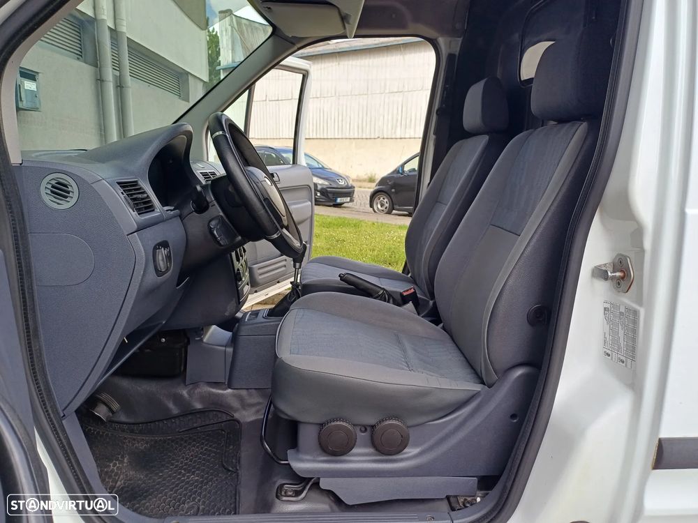 Ford TRANSIT CONNECT 1.8 TDCI 90 CV - 32