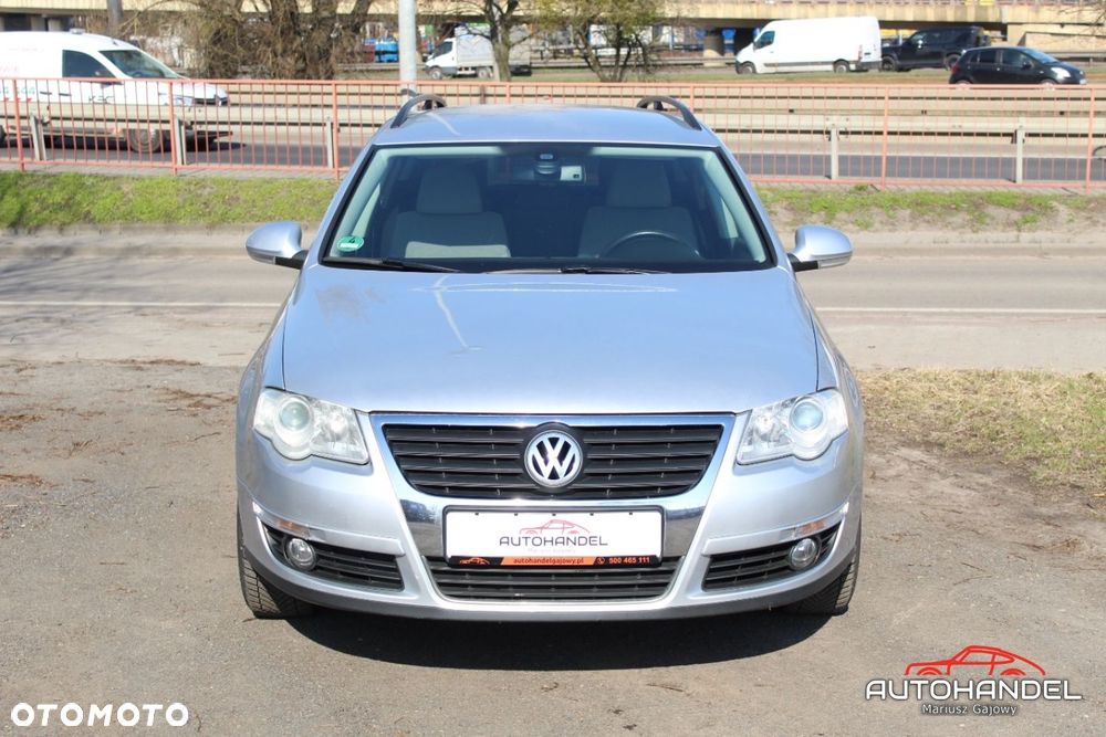 Volkswagen Passat - 2