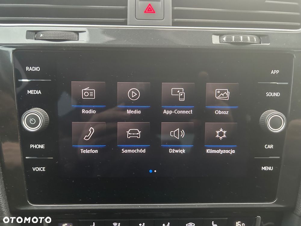 Volkswagen Golf 1.5 TSI BMT Comfortline - 27