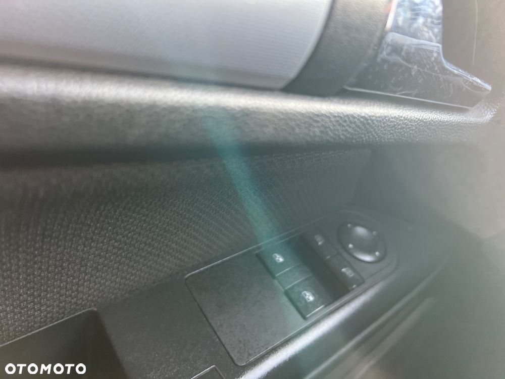 Opel Astra 1.8 Caravan - 12