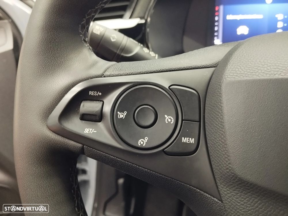 Opel Corsa 1.2 T GS - 19