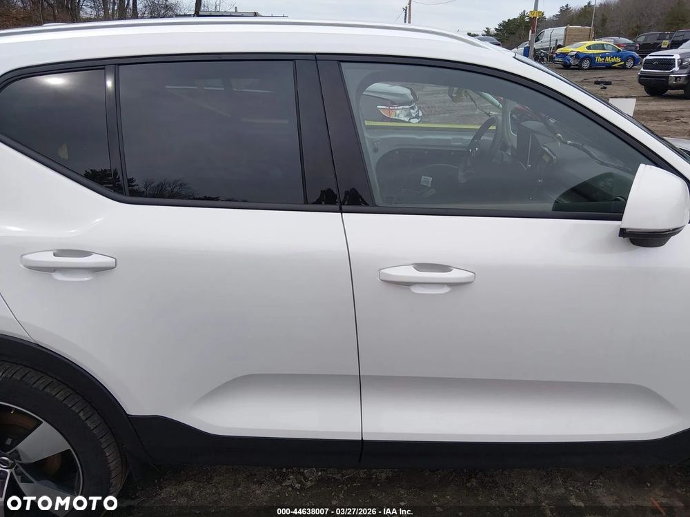 Volvo XC 40 T5 AWD Momentum - 14