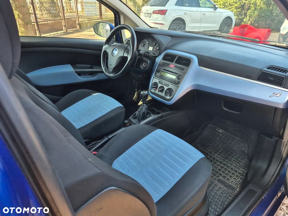 Fiat Punto - 10