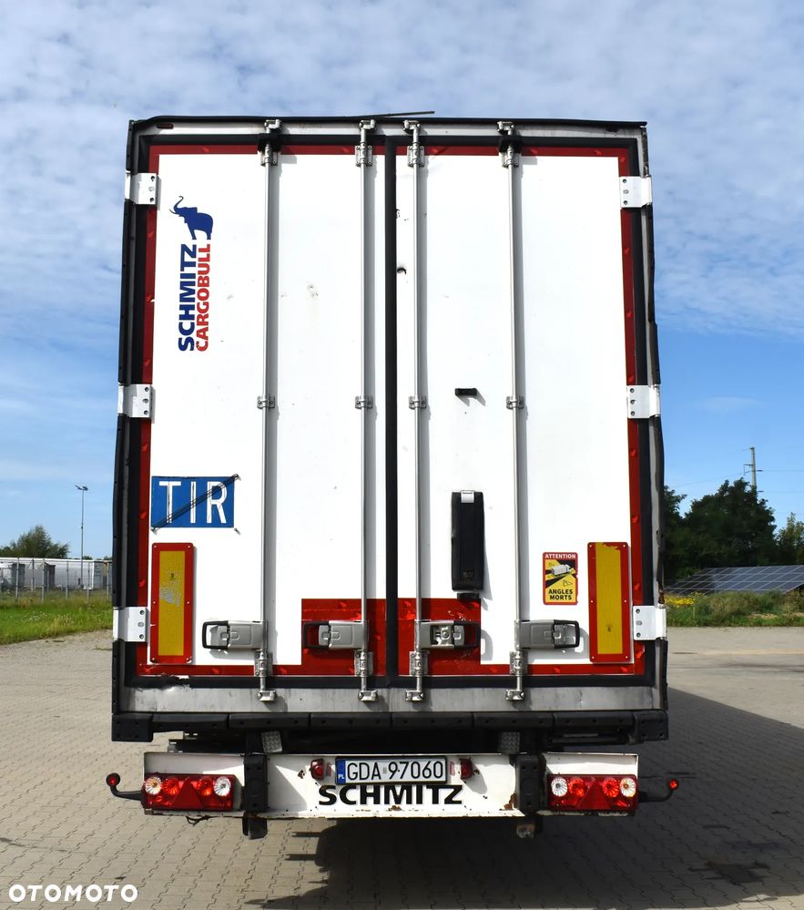 Schmitz Cargobull SKO 24 - 6