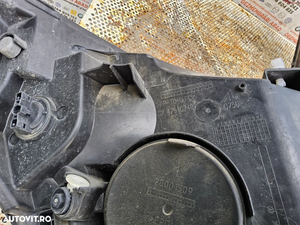 Far Iveco Daily 6 după 2015 faruri stânga dreapta Iveco cod 5801473750 5801473749 - 7