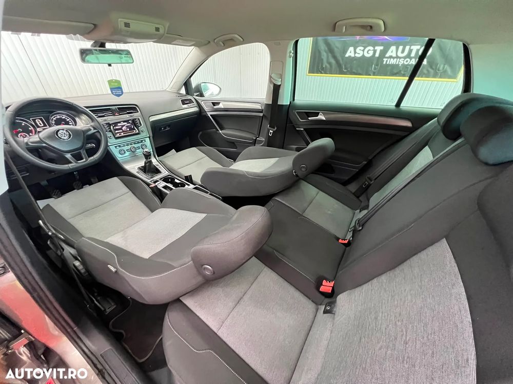 Volkswagen Golf - 14