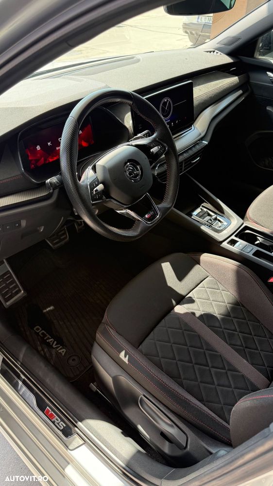 Skoda Octavia 2.0 TSI DSG RS - 8