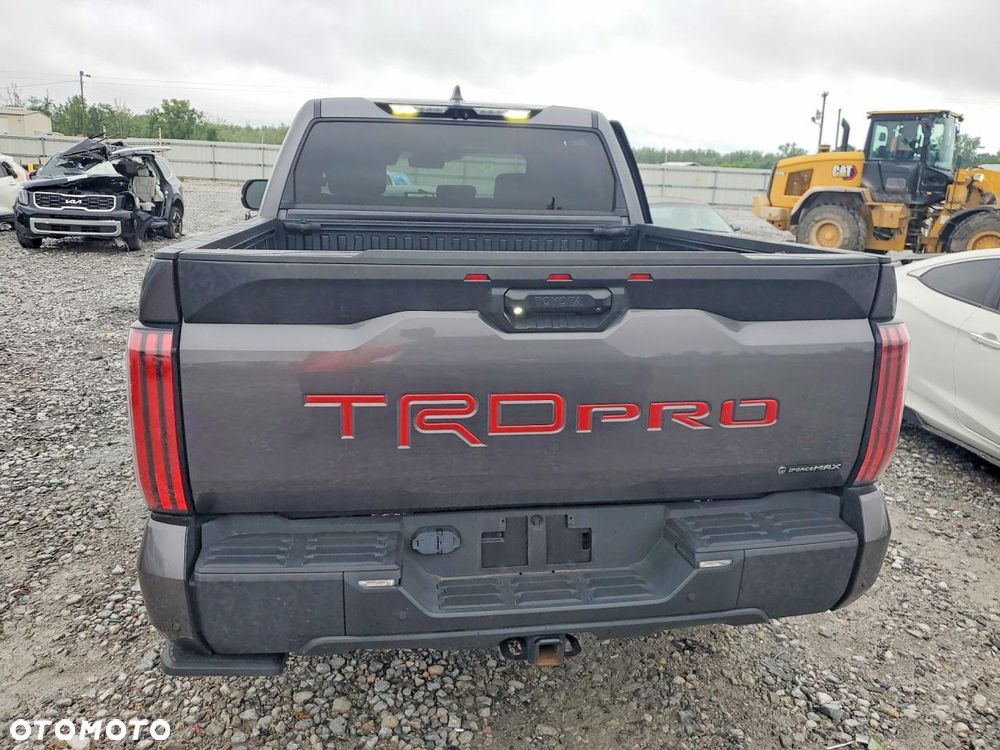 Toyota Tundra - 7