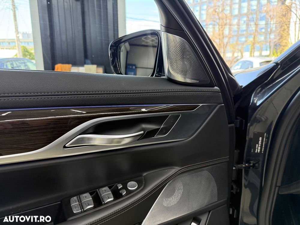 BMW Seria 7 730Ld xDrive - 13