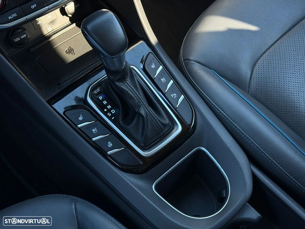Hyundai Ioniq 1.6 GDI HEV Hybrid Tech - 20