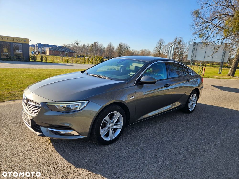Opel Insignia - 1