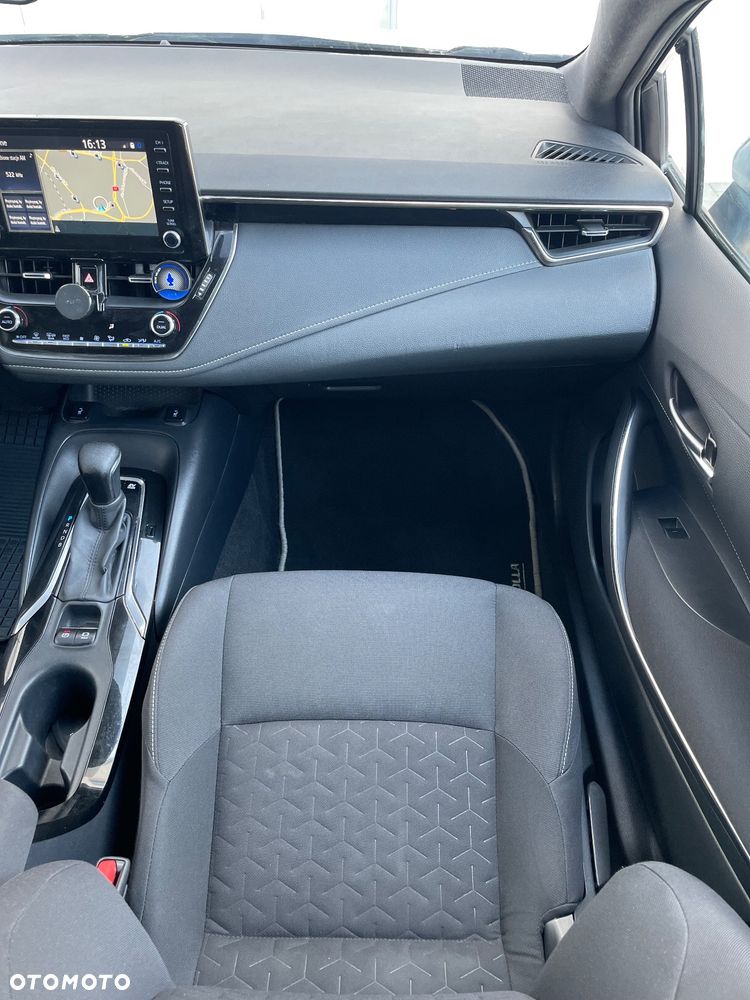 Toyota Corolla 1.8 Hybrid Comfort - 37