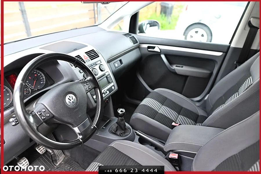 Volkswagen Touran 1.4 TSI United - 13