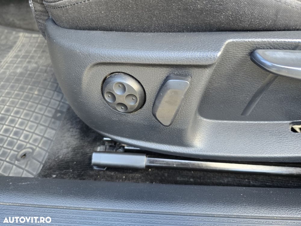 Volkswagen Passat CC 2.0 TDI DPF - 19
