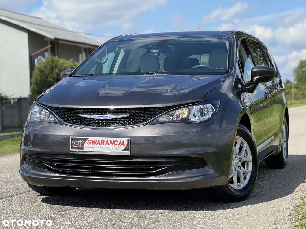 Chrysler Pacifica - 13