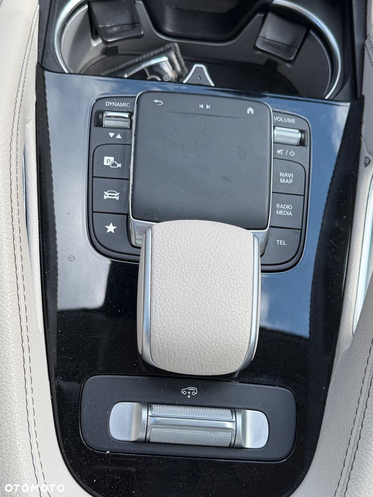 Mercedes-Benz GLS - 34