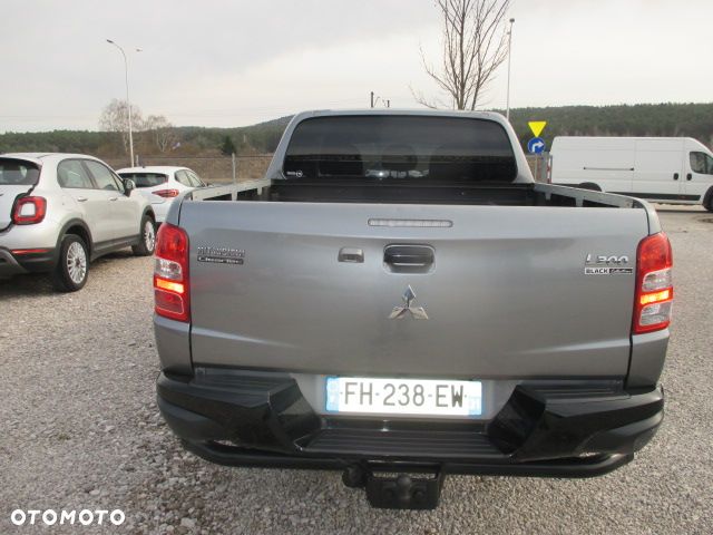 Mitsubishi l200 - 7