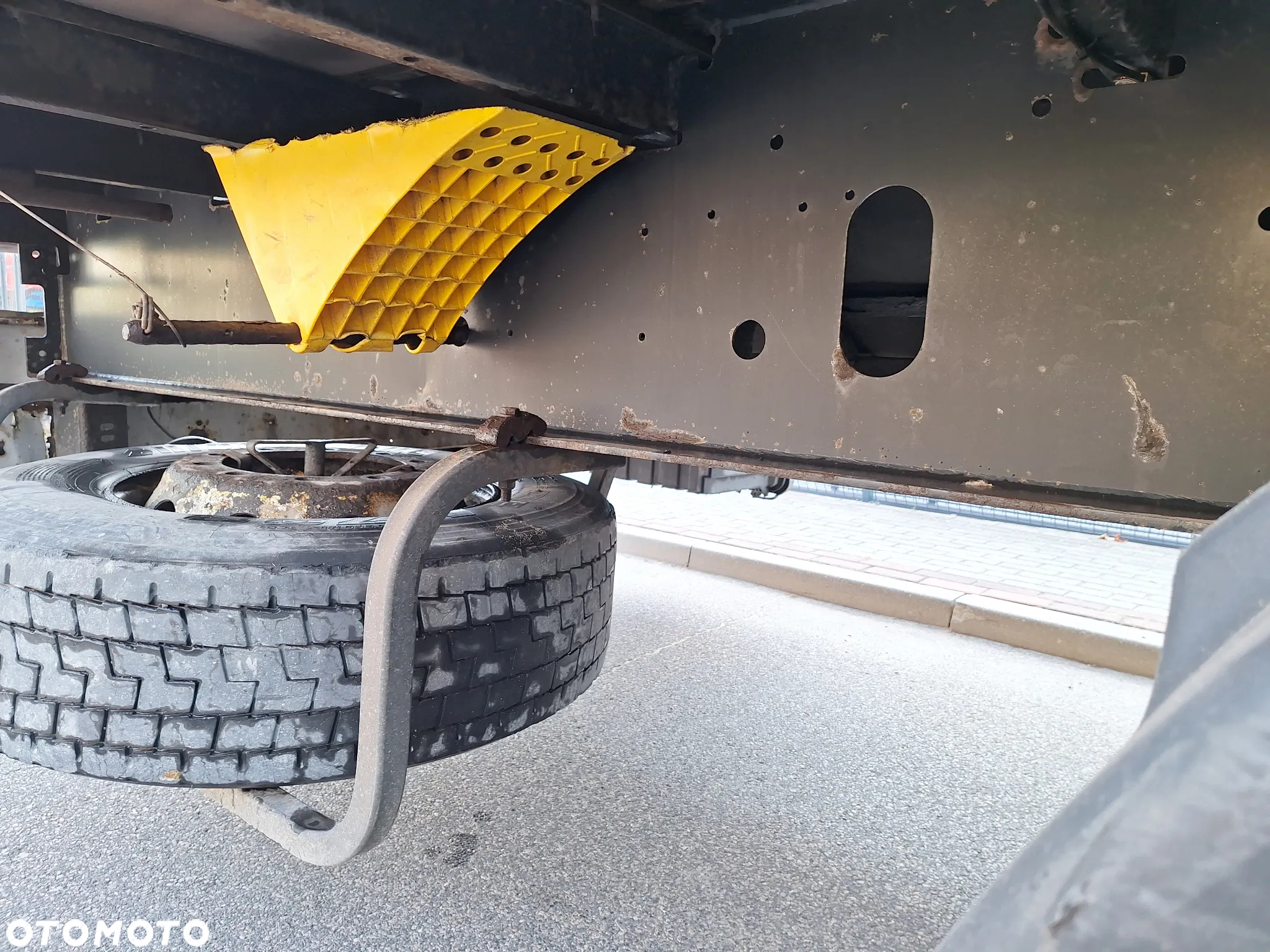 Kögel FIRANKA STANDARD SAF INTRAX TARCZA COIL MULDA - 10
