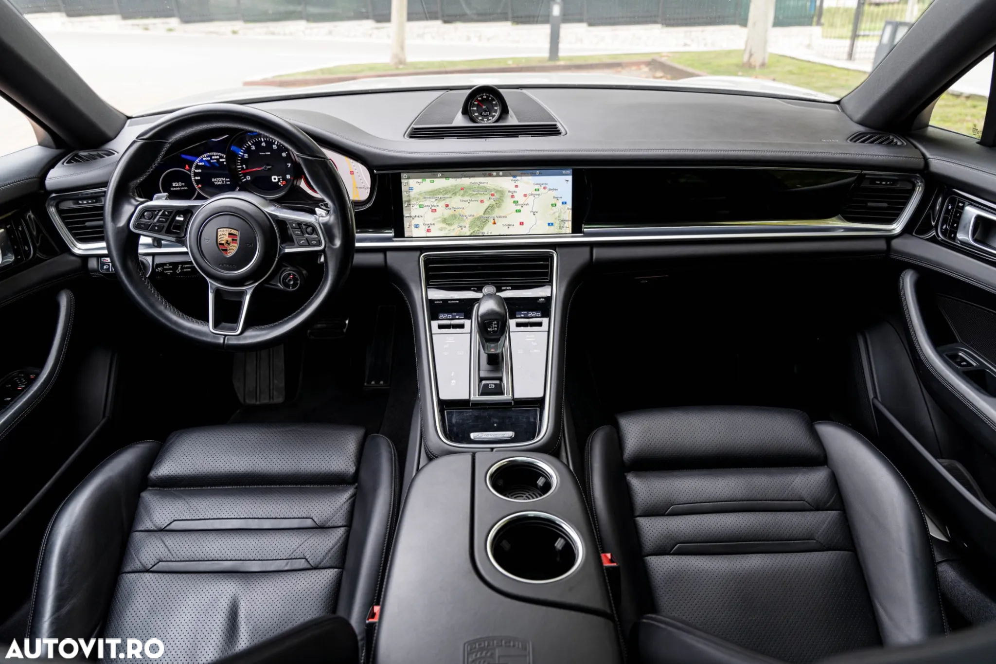 Porsche Panamera 4S - 6