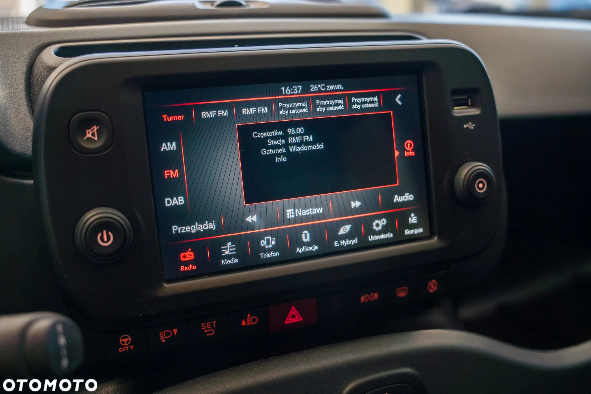 Fiat Panda 1.0 GSE Hybrid Cross - 12
