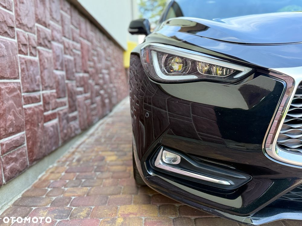 Infiniti Q60 - 36