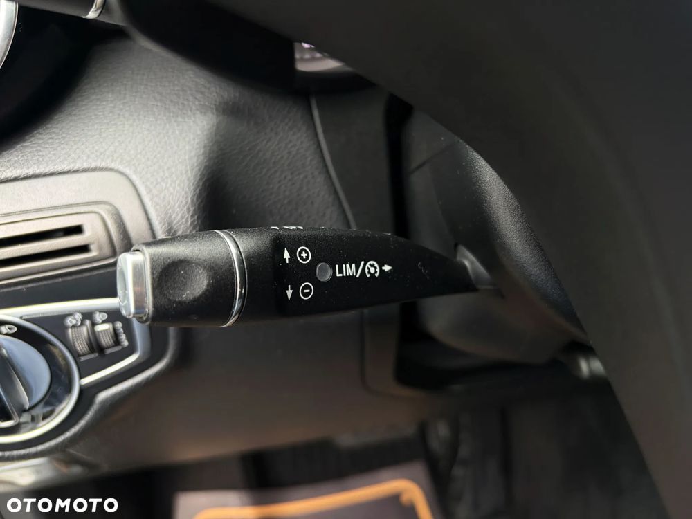 Mercedes-Benz GLC 250 4Matic 9G-TRONIC - 23