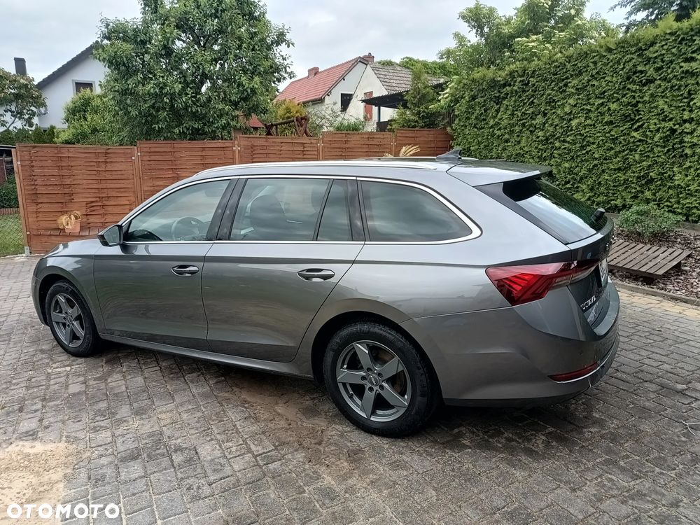 Skoda Octavia 2.0 TDI DSG Selection - 7