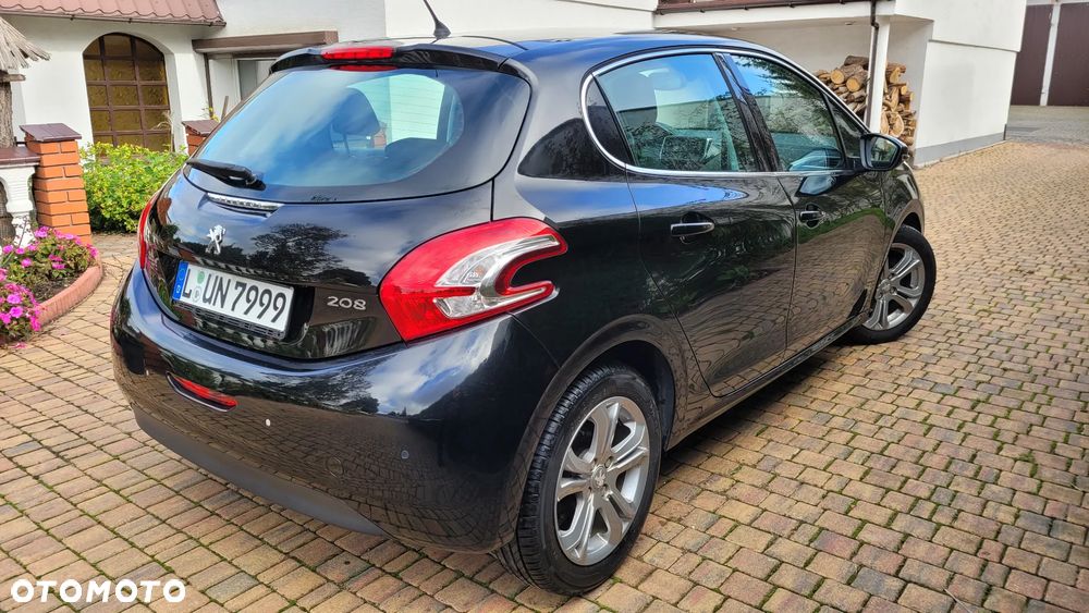 Peugeot 208 120 VTI Automatik Allure - 5