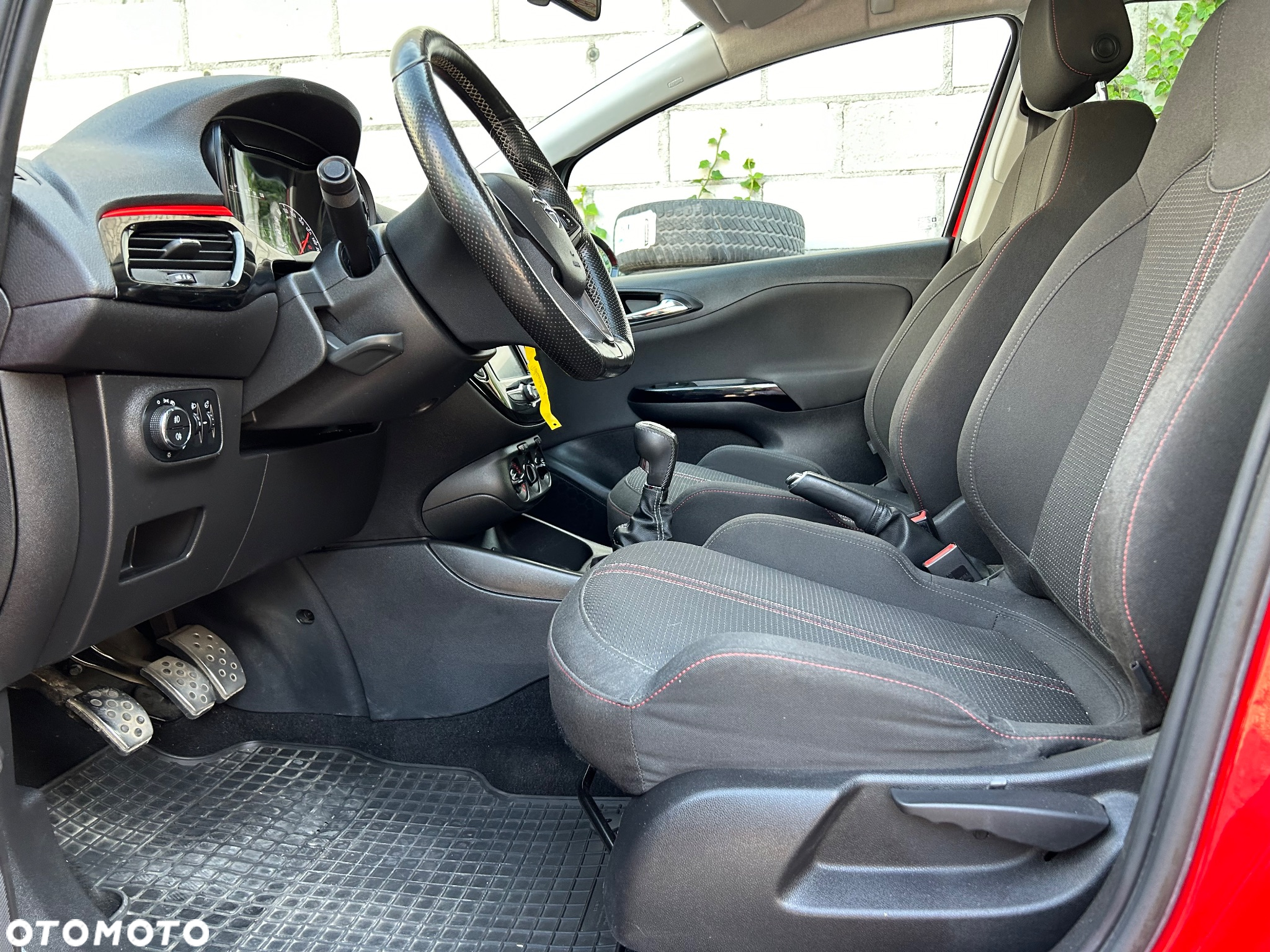 Opel Corsa 1.4 16V Edition 150 - 26