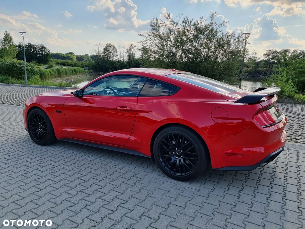 Ford Mustang - 7